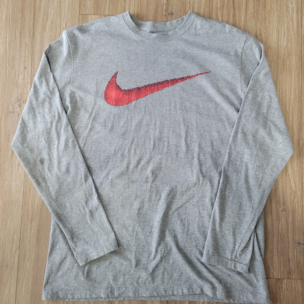 Vintage Nike long-sleeve t-shirt